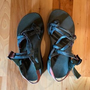 Sz 8 Chaco Sandals